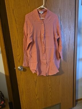 Light Pink Button-Front Tunic Blouse Ptp 23, L 28 Has Pockets.
